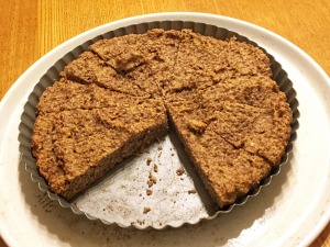 タルト型で焼いたアーモンドケーキ